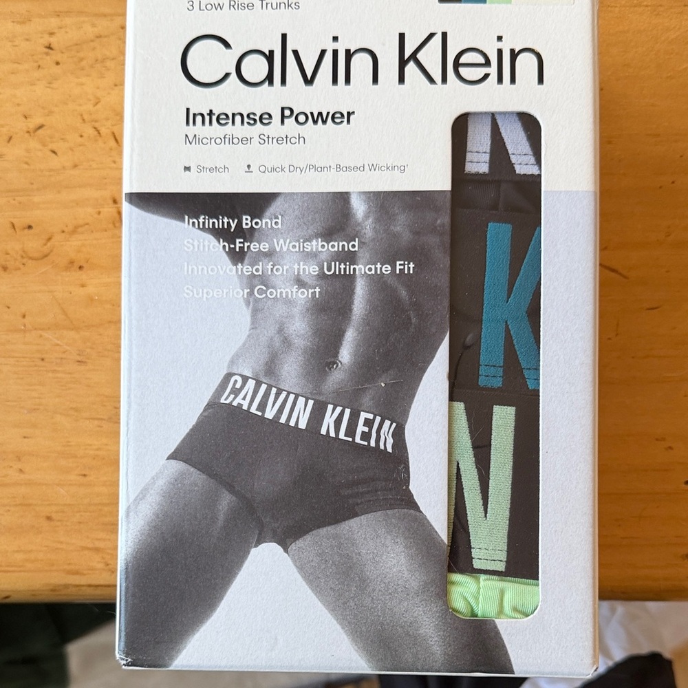Calvin Klein Intense Power Microfiber Low Rise Trunks (3-Pack) – Size M